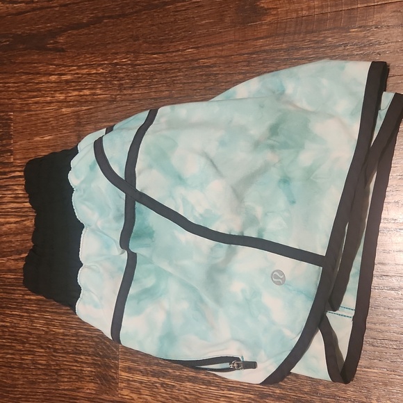 Lululemon Tracker Short II *2-way Stretch Skze 6 - Picture 6 of 6